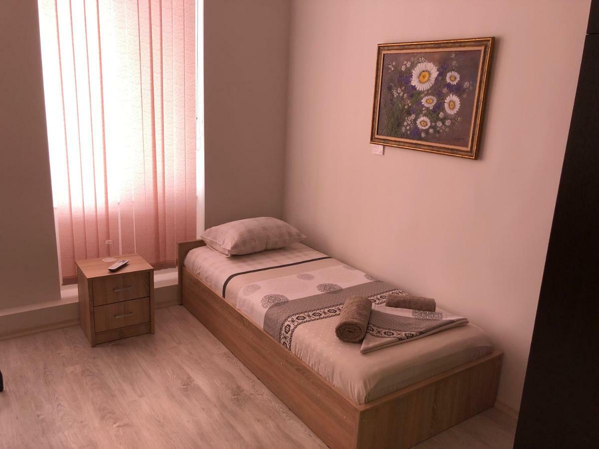 Guest Rooms Opera Пловдив Экстерьер фото