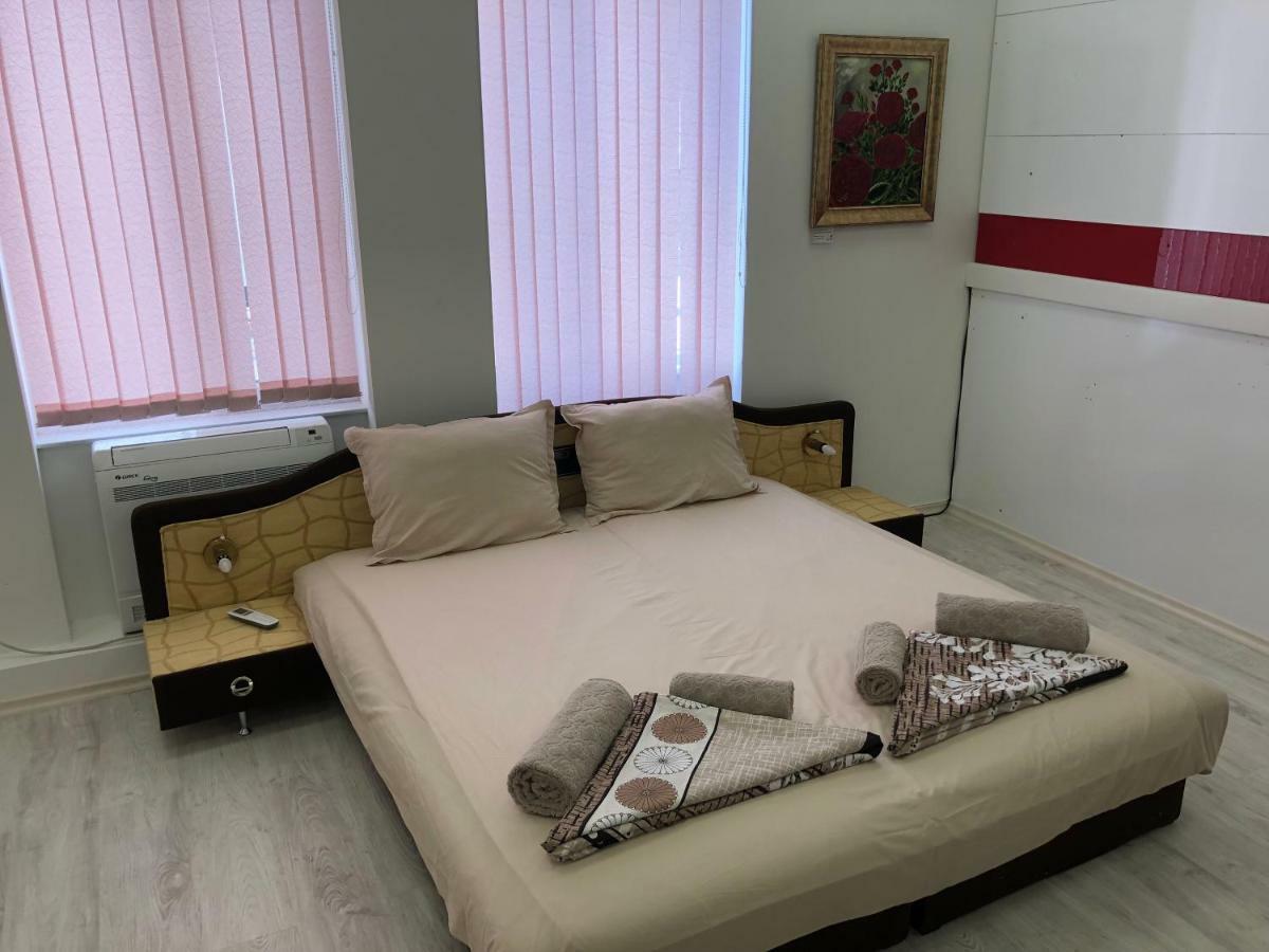 Guest Rooms Opera Пловдив Экстерьер фото